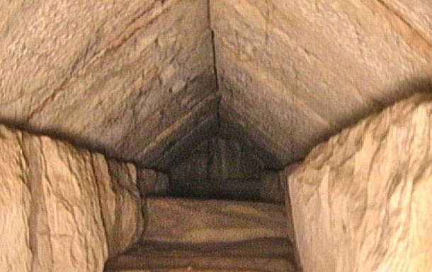 Вчені виявили прихований коридор у піраміді Хеопса