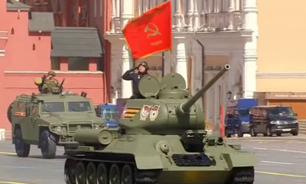 Без самолетов и танков: как прошел парад в Москве