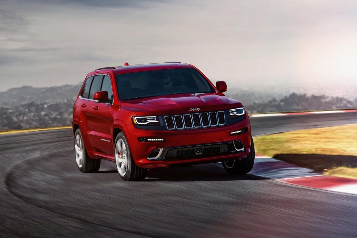 Jeep показала обновленный внедорожник Grand Cherokee Srt 0962