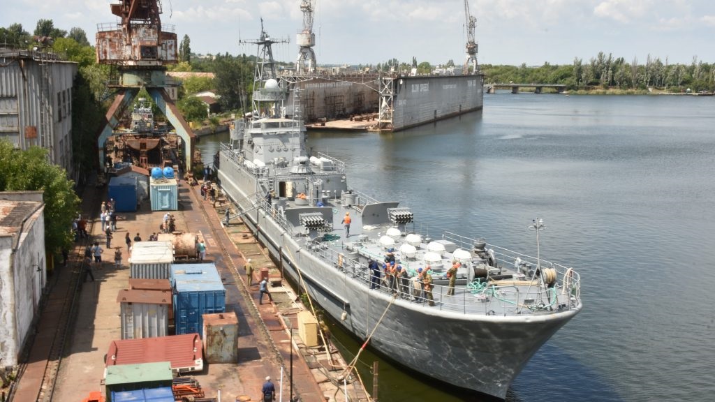 Начался ремонт крупнейшего десантного корабля ВМС Украины