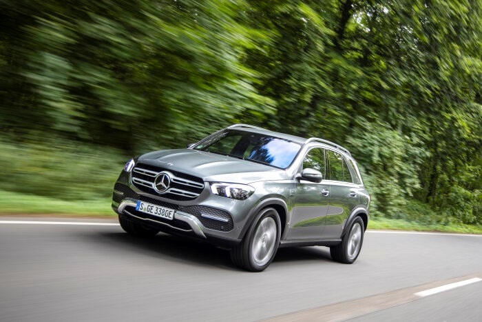 Mercedes-Benz рассекретила гибридные GLE и GLC