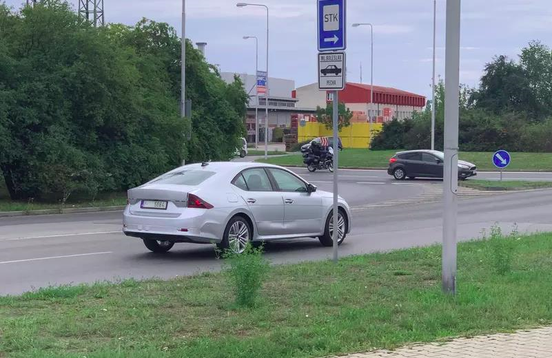 Появились снимки новой Skoda Octavia