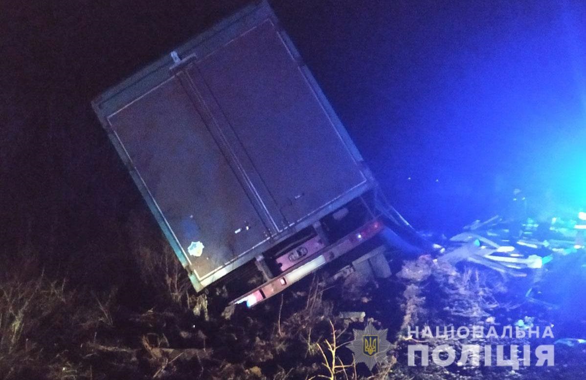 ДТП с грузовиком на Полтавщине: погибли два человека