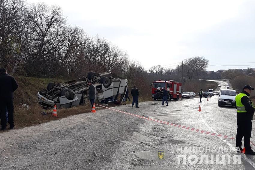 В Хмельницкой области опрокинулся рейсовый автобус