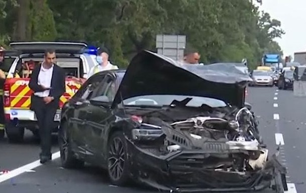 Опубликовано видео смертельного ДТП у ЦУМа в Перми, где погибла девушка