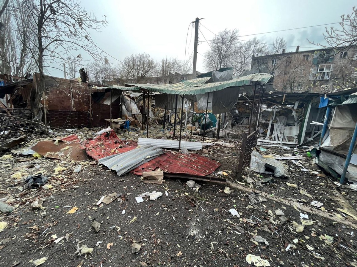 В Донецкой области за минувшие сутки, 7 апреля, от российских обстрелов погибли четверо гражданских.