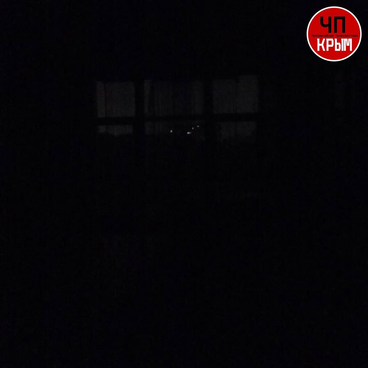 Впоследствии в ночь на 22 мая в Крымэнерго заявили, что энергетики вернули свет в часть домов оккупированного города.
