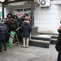 Жители Киева избили работников Ощадбанка?