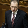Оппозиция заблокировала трибуну парламента: Яценюк проводит депутатам ликбез