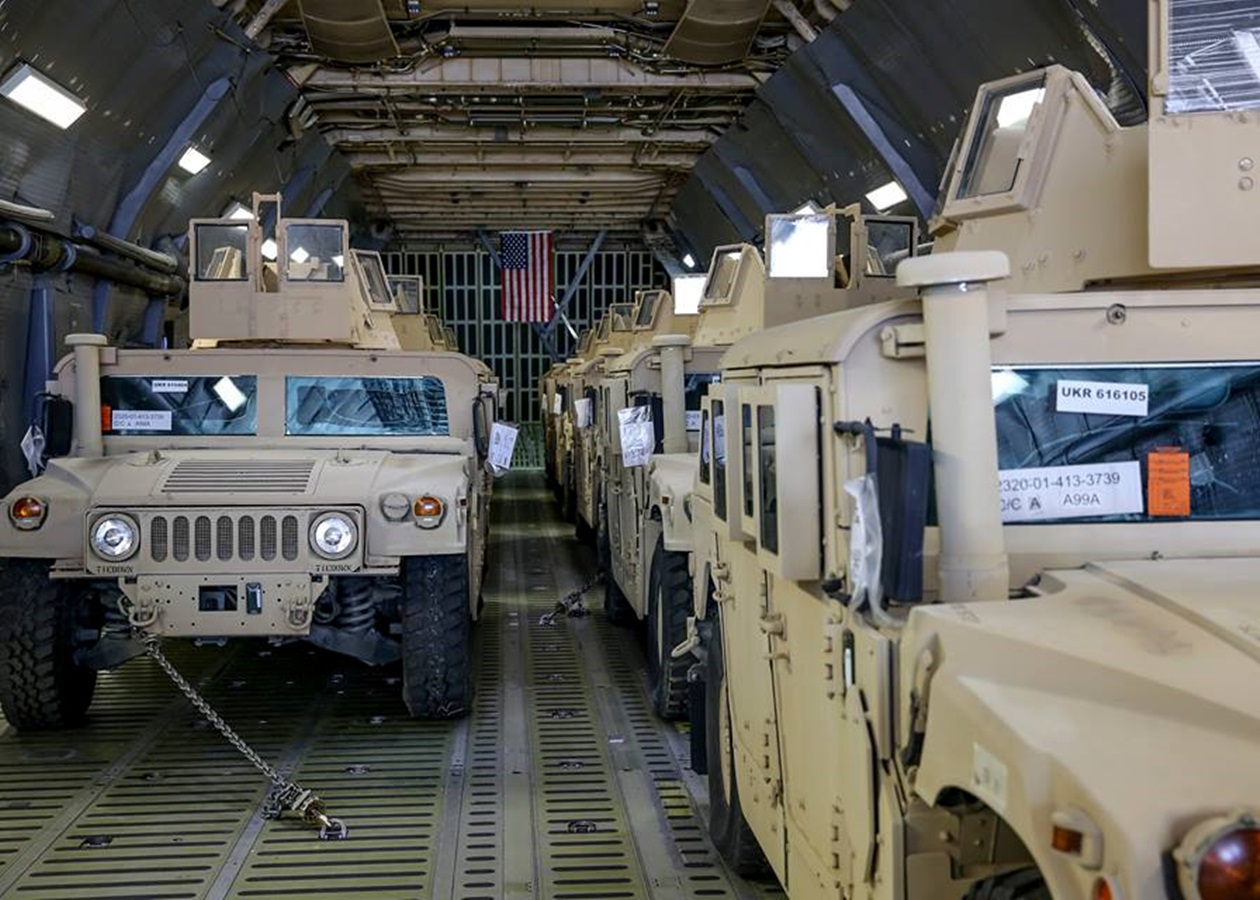 Украина получила первую партию американских бронеавтомобилей Humvee -  Korrespondent.net