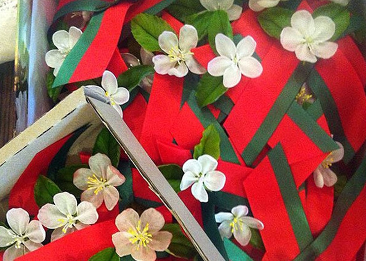 В Беларуси к 9 мая георгиевские ленточки заменят на цветы ...