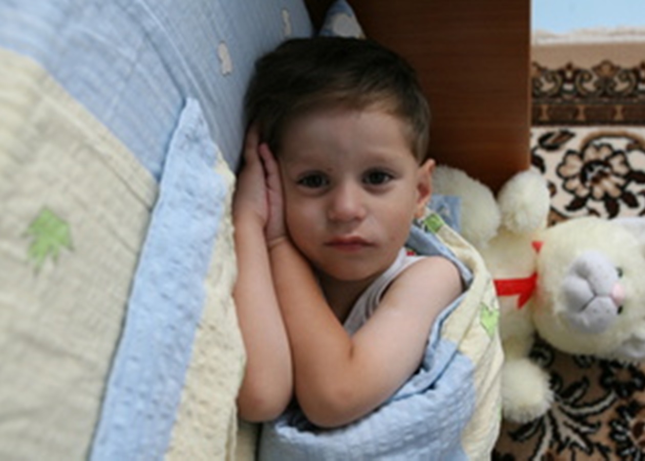 Как можно усыновить ребенка из дома малютки в России?