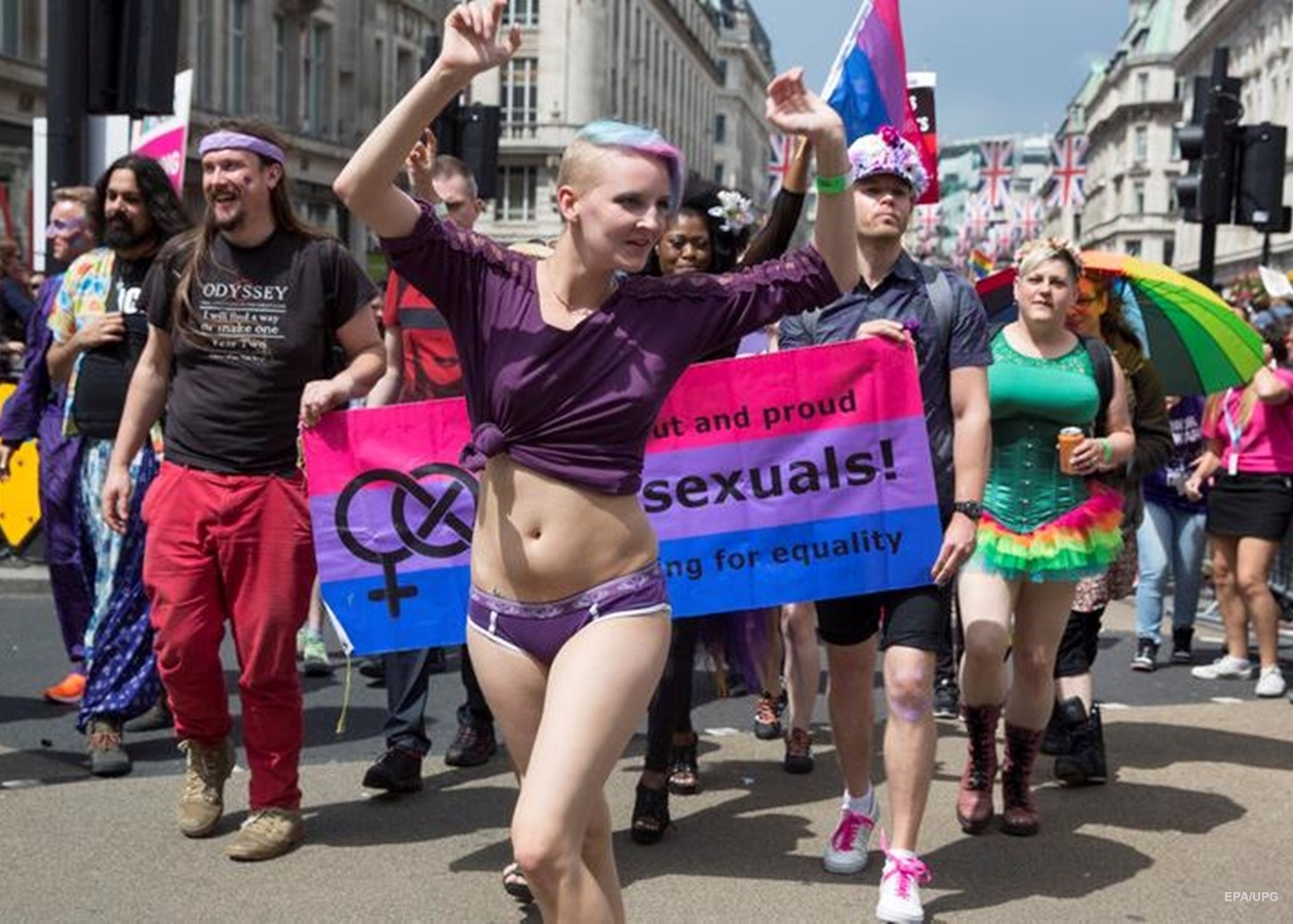 В Лондоне прошел гей-парад: фоторепортаж - Korrespondent.net