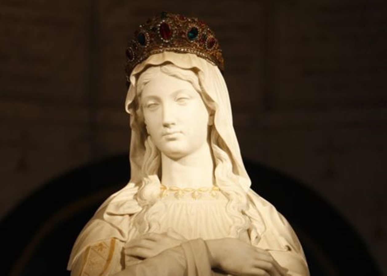 Місто у Франції зобов'язали прибрати з парку статую Діви Марії -  Korrespondent.net