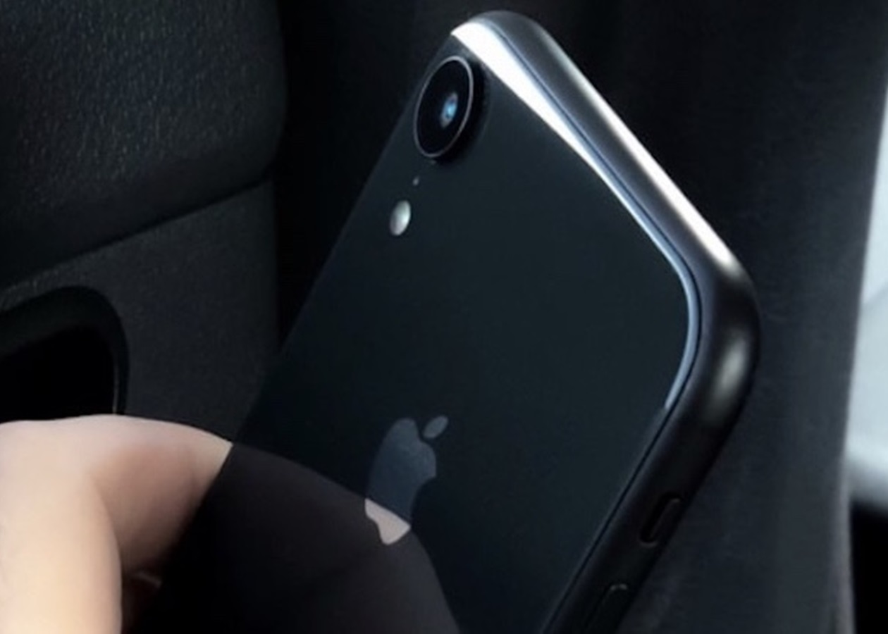 Цена на iPhone XR и iPhone XS: сколько стоит айфон в Украине и мире ...