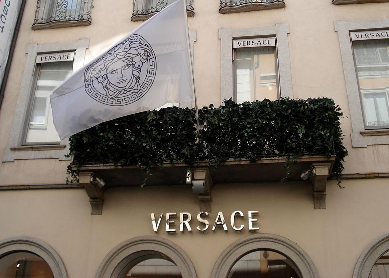 Versace продали за $2 млрд - Korrespondent.net