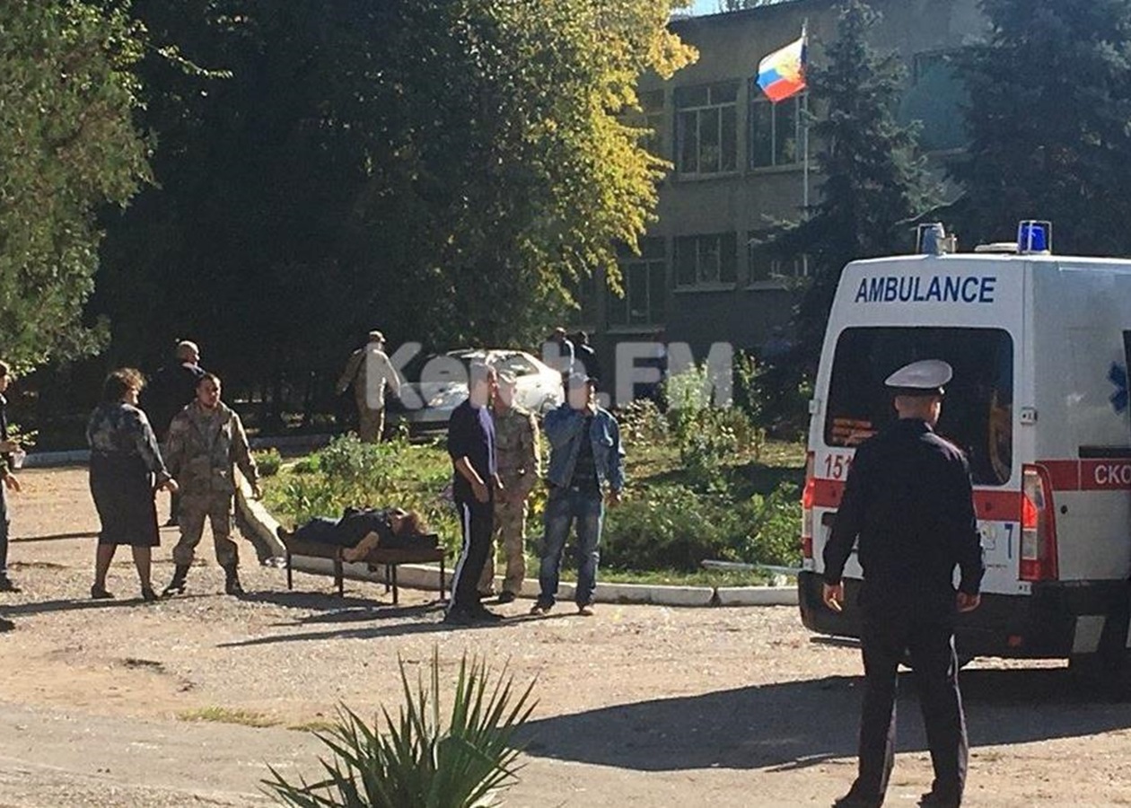 Взрыв в Крыму ᐉ в Керчи произошел взрыв в колледже: 10 погибших, фото и  видео - Korrespondent.net