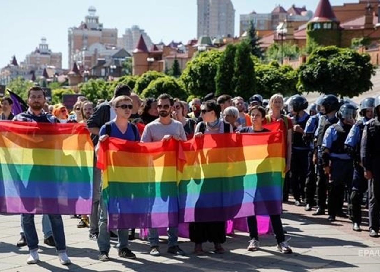 США посоветовали американцам избегать ЛГБТ-прайдов в Украине -  Korrespondent.net
