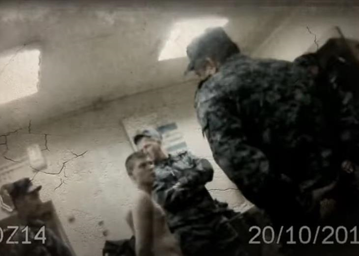 Правозащитники РФ показали видео пыток в тюрьмах. 18+ - Korrespondent.net