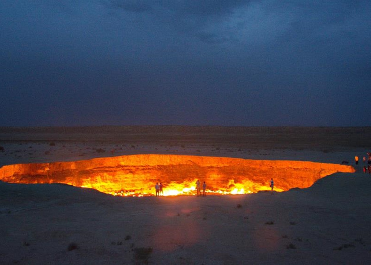 Газовый кратер в туркменистане фото