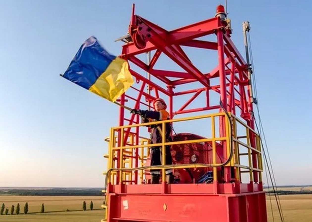 На Харьковщине пробурили мощную газовую скважину - Korrespondent.net