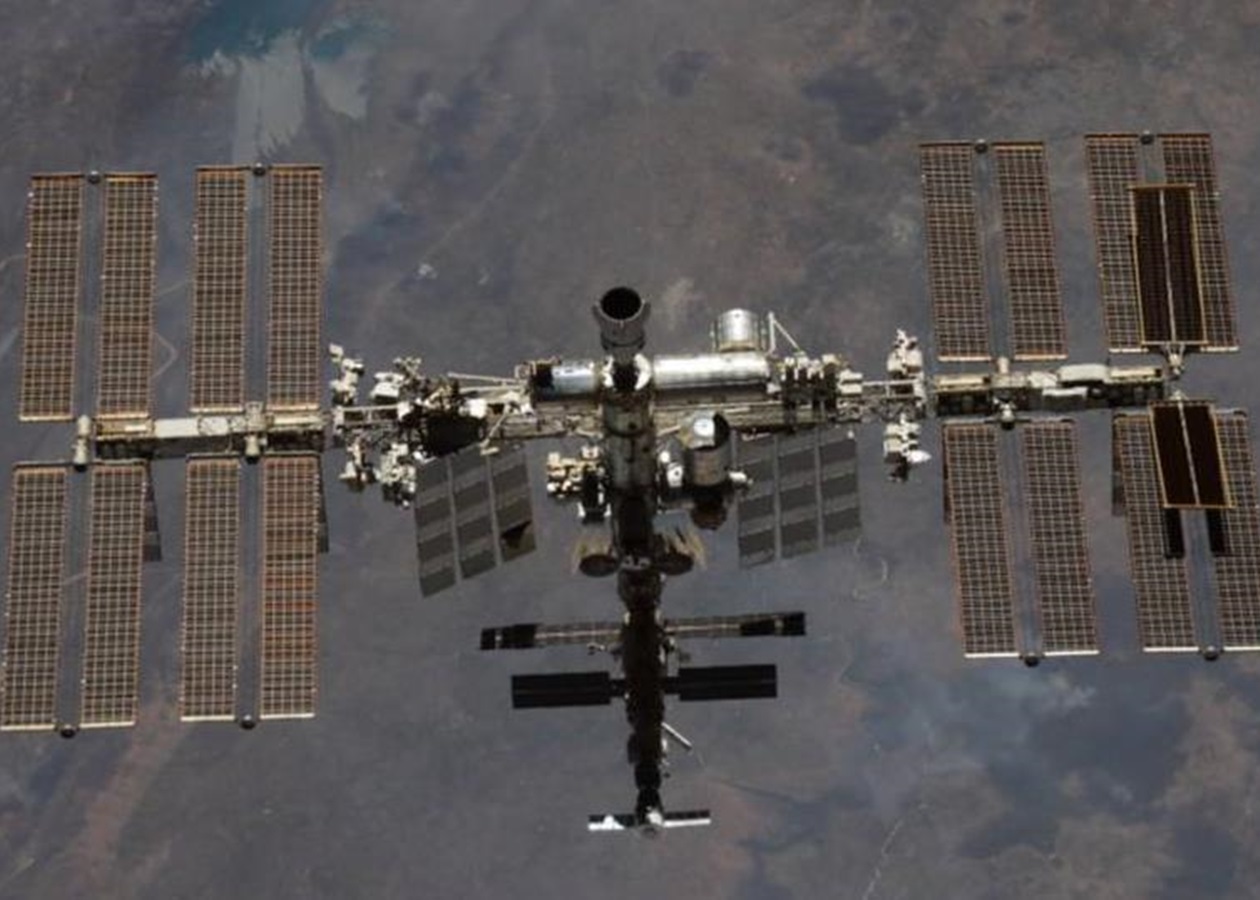 Найдено возможное место повреждения российского Союза МС-22 ...