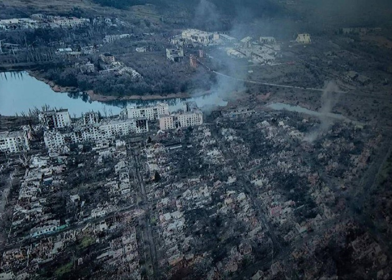 Ни одного уцелевшего дома: появились фото разрушенного Бахмута -  Korrespondent.net