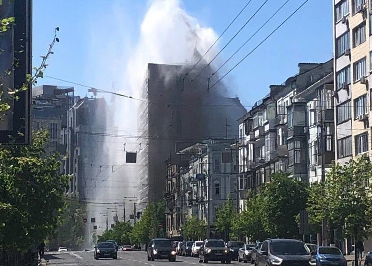 В центре Киева масштабная авария водопровода - Korrespondent.net