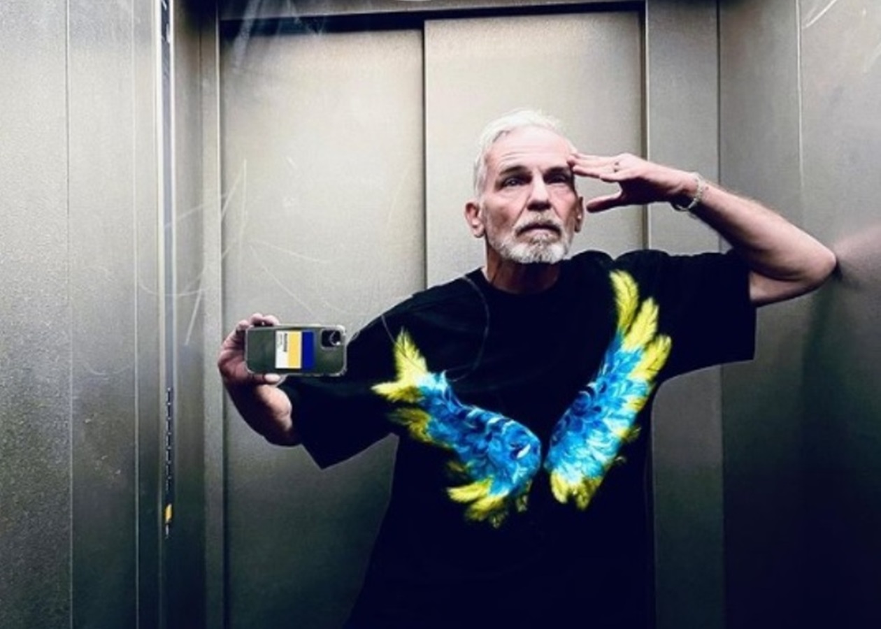 Как немецкий стилист помогает поддерживать Украину своими ежедневными действиями Как немецкий стилист поддерживает Украину каждый день