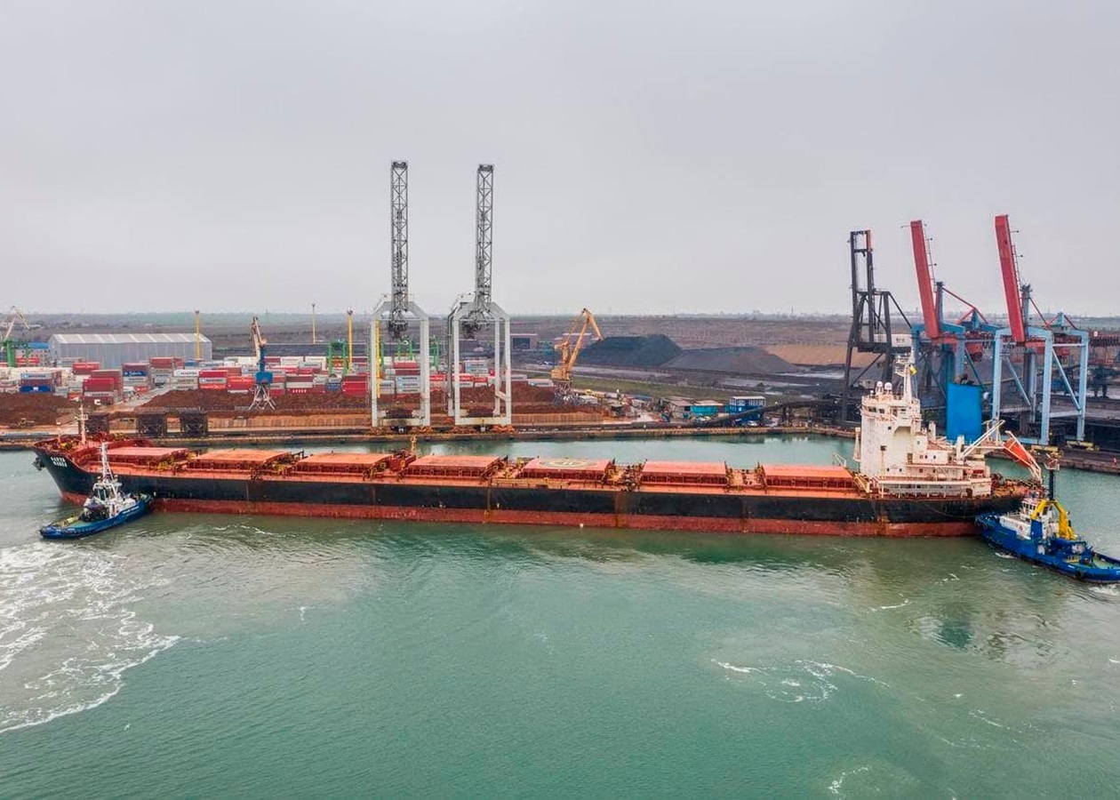 Росія продовжує блокувати порт Південний - Korrespondent.net