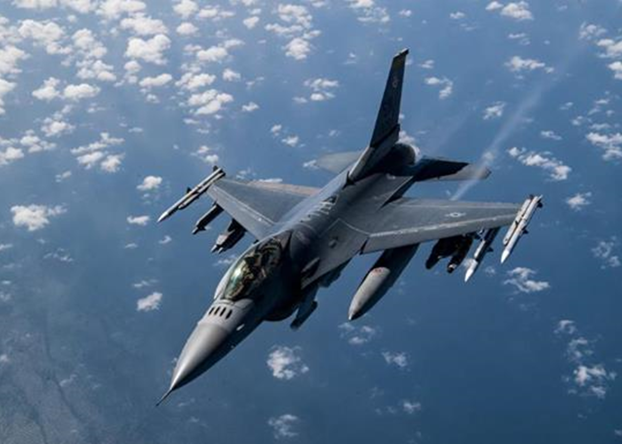  F 16 Korrespondent