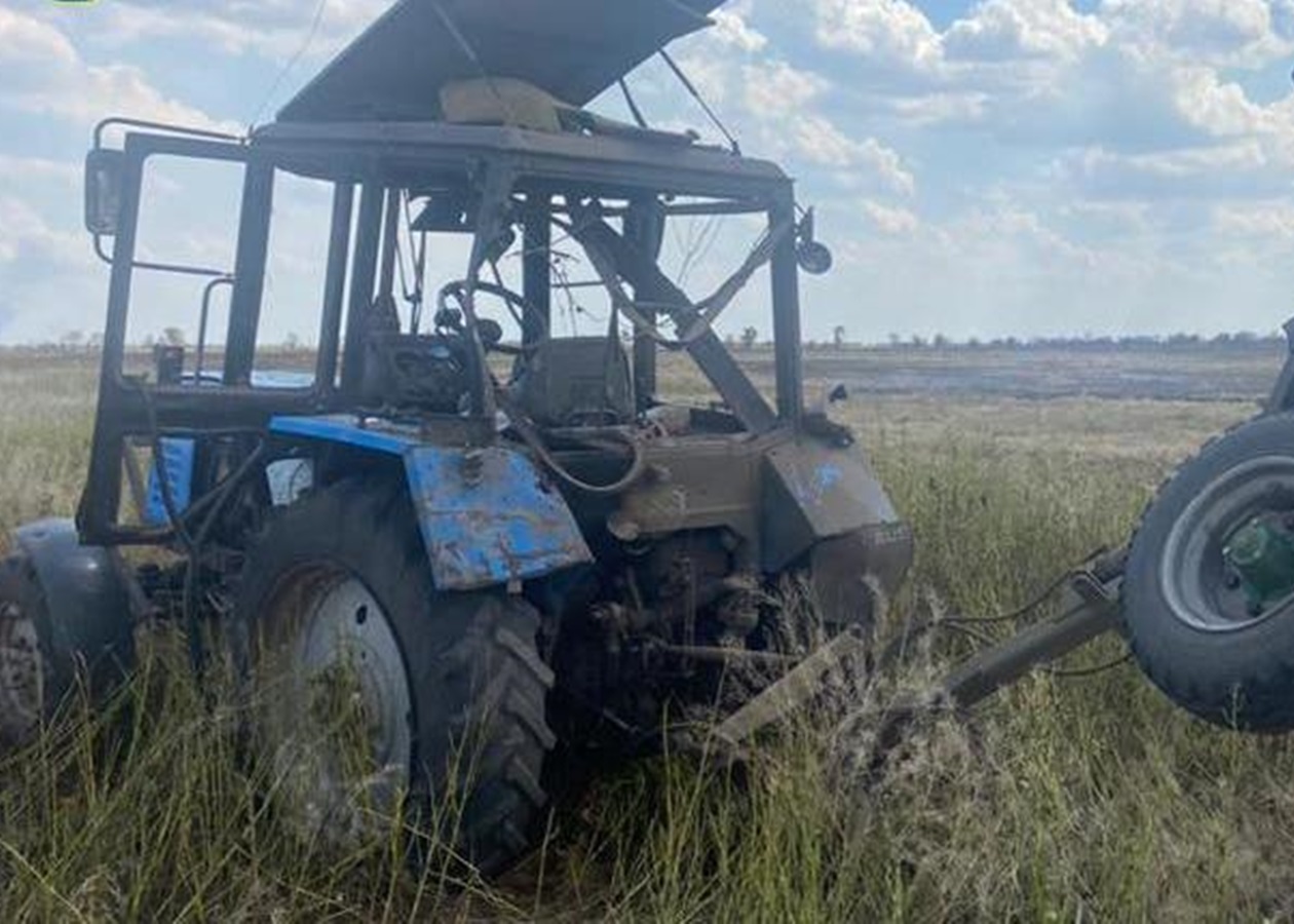 Россияне убили тракториста в Херсонской области - ОВА - Korrespondent.net