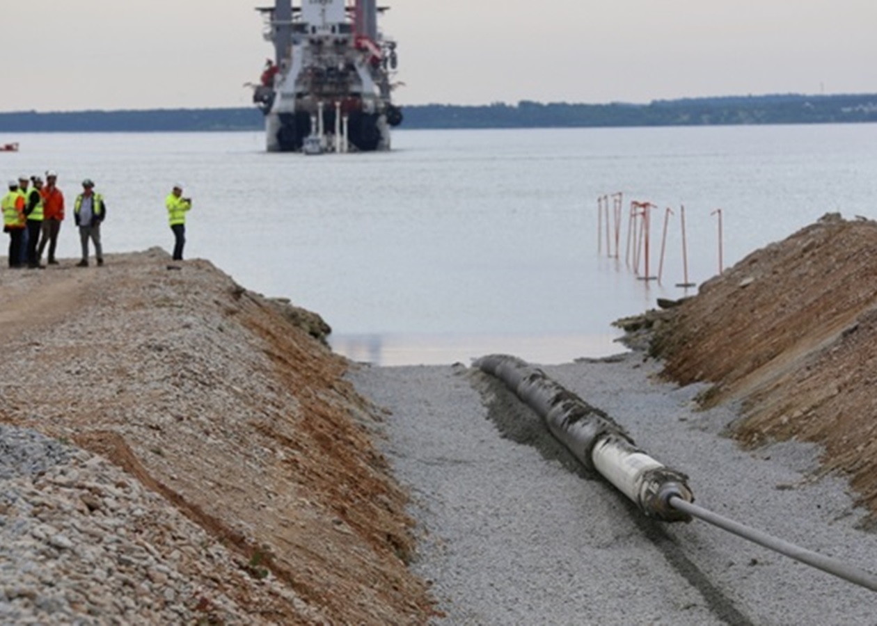 До пошкодження газогону може бути причетне судно з Китаю - ЗМІ Естонії -  Korrespondent.net
