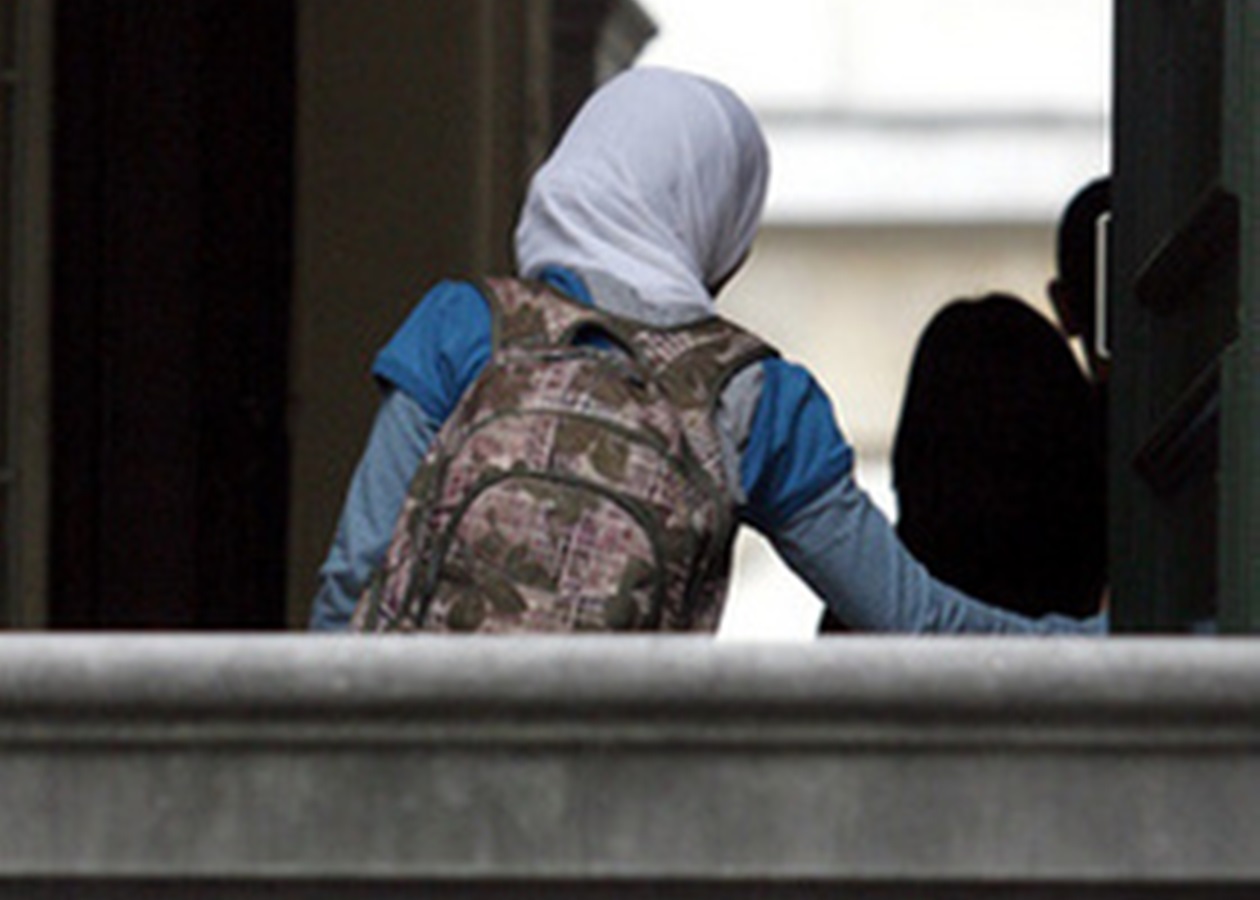 Во Франции вступил в силу закон о запрете хиджаба