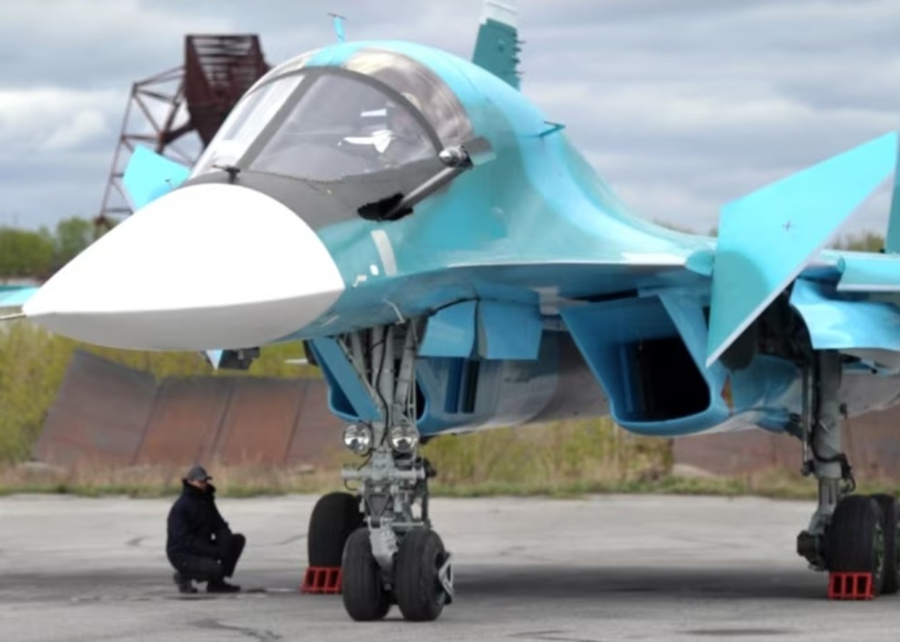 ГУР показало, як горить російський Су-34 - Korrespondent.net
