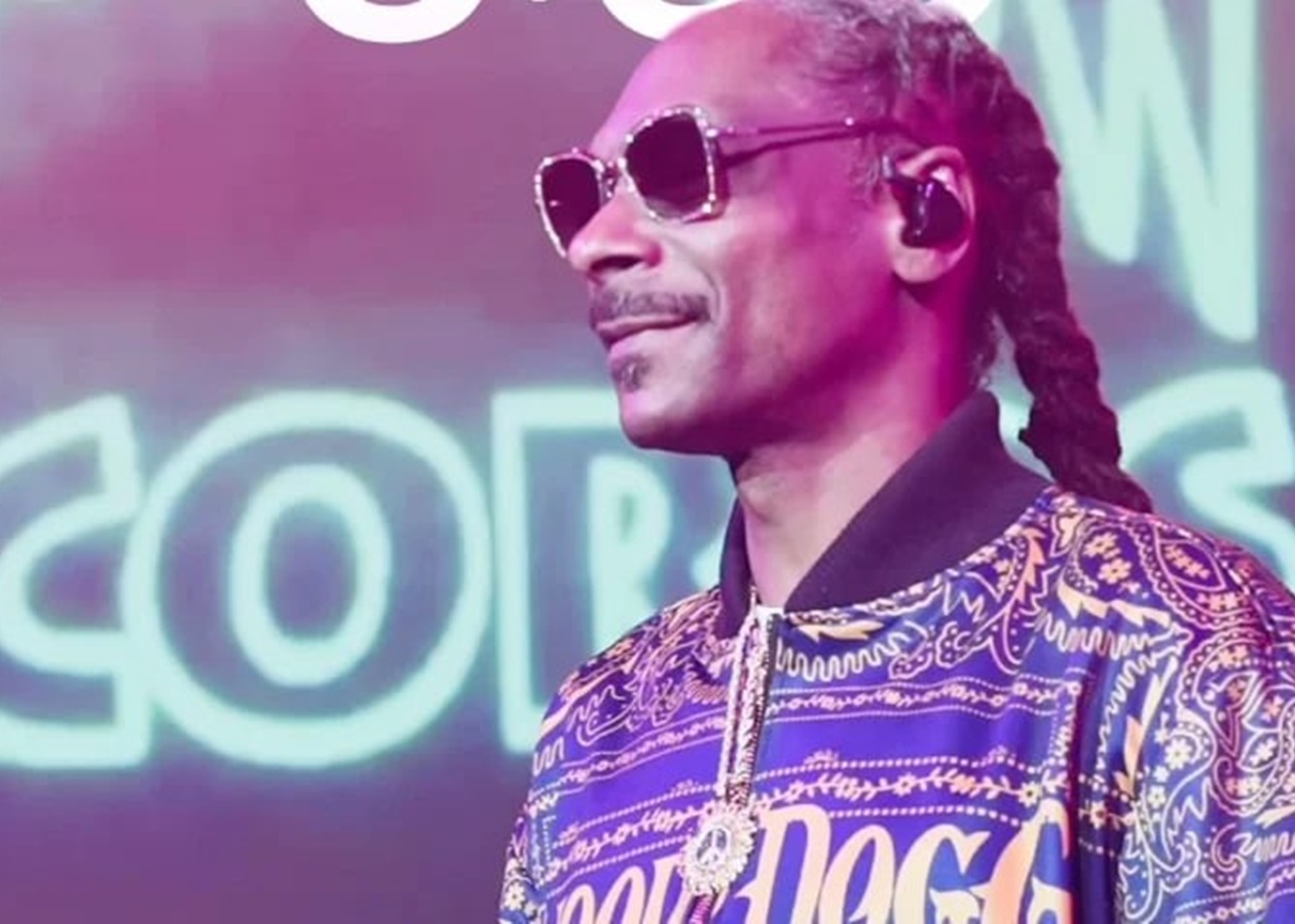 Snoop Dogg купил украшение в поддержку Украины - Korrespondent.net