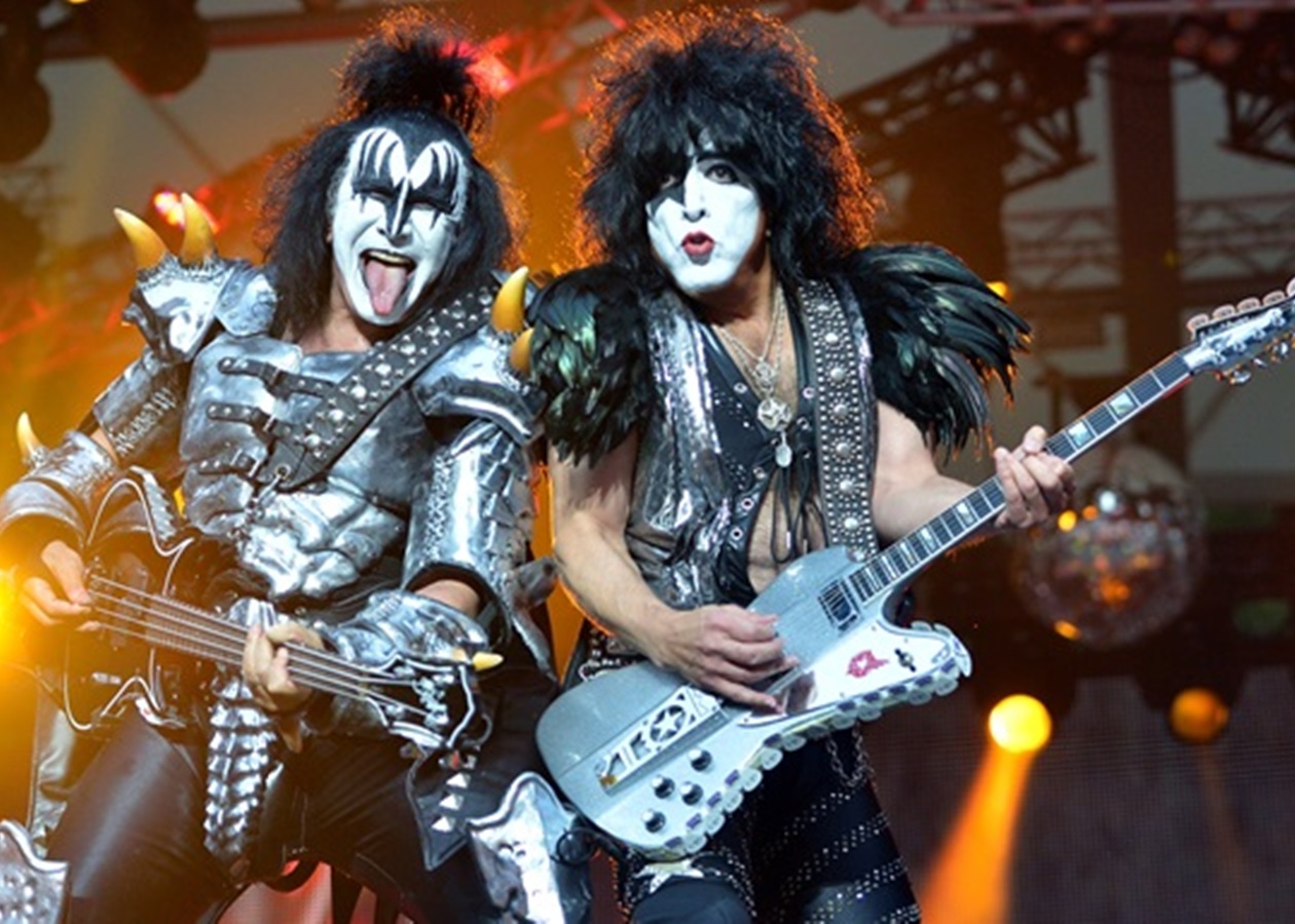 Гурт Kiss продав права на свою музику та бренд