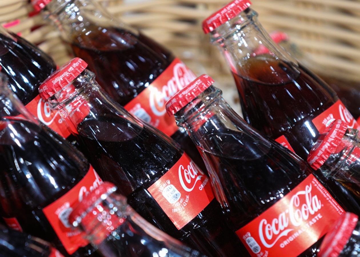 Coca-Cola повторно регистрирует товарные знаки в России - СМИ -  Korrespondent.net