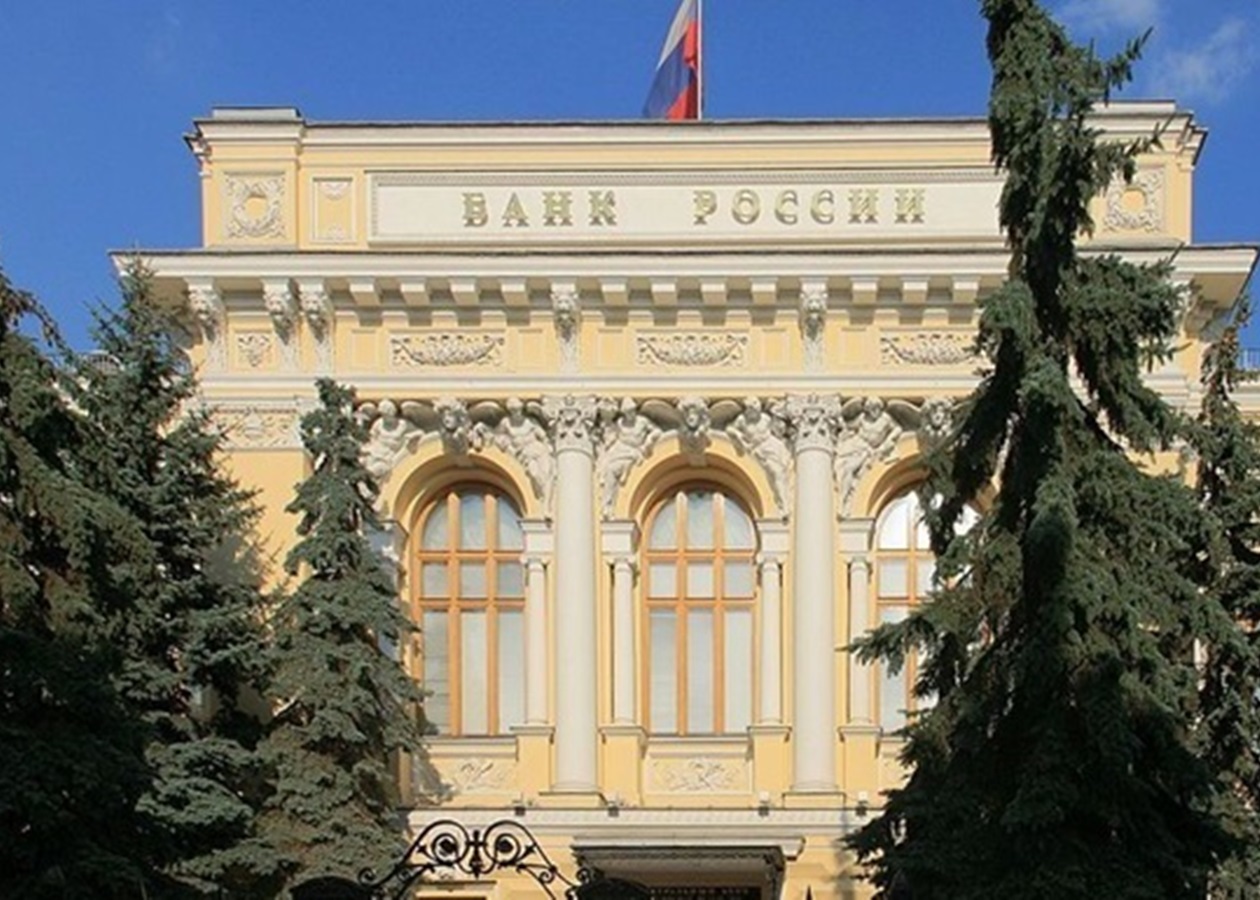 Центробанк РФ призупинив покупку валюти на тлі обвалу рубля ...