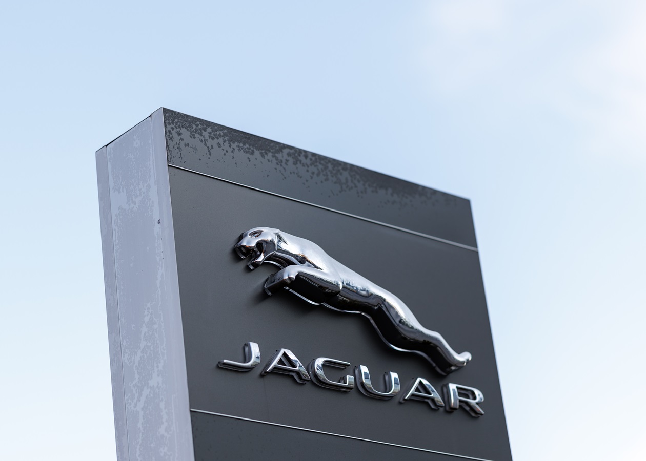 Продажі Jaguar в Європі обвалилися на 97%