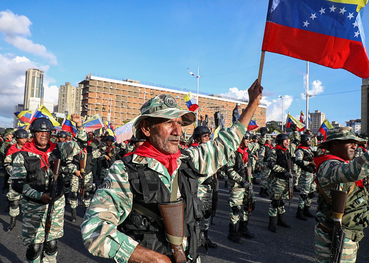 Венесуела оголосила масову мобілізацію