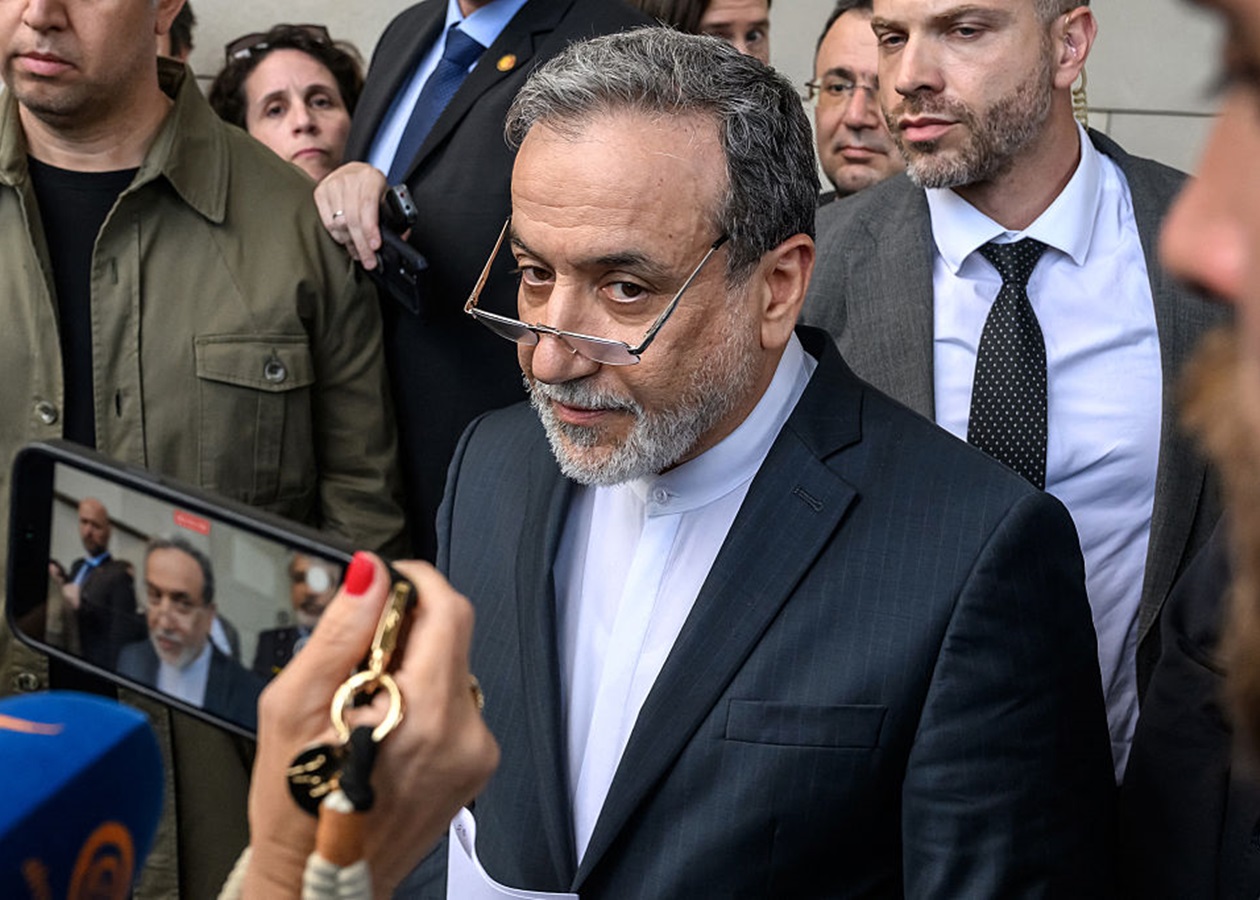 Іран заявив про повну зупинку збагачення урану