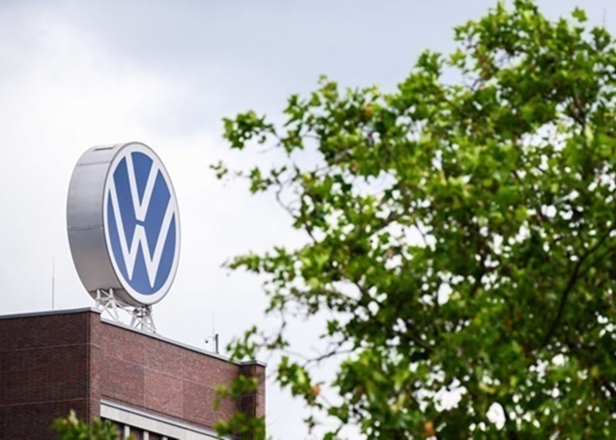 Volkswagen відкладає інвестиційну програму через фінансову кризу