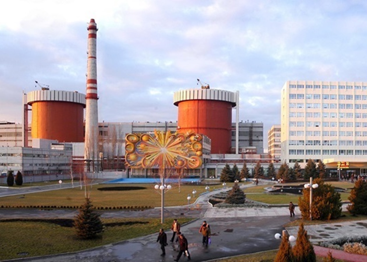 Ataques militares reducen capacidad de plantas nucleares en Ucrania, advierte la AIEA