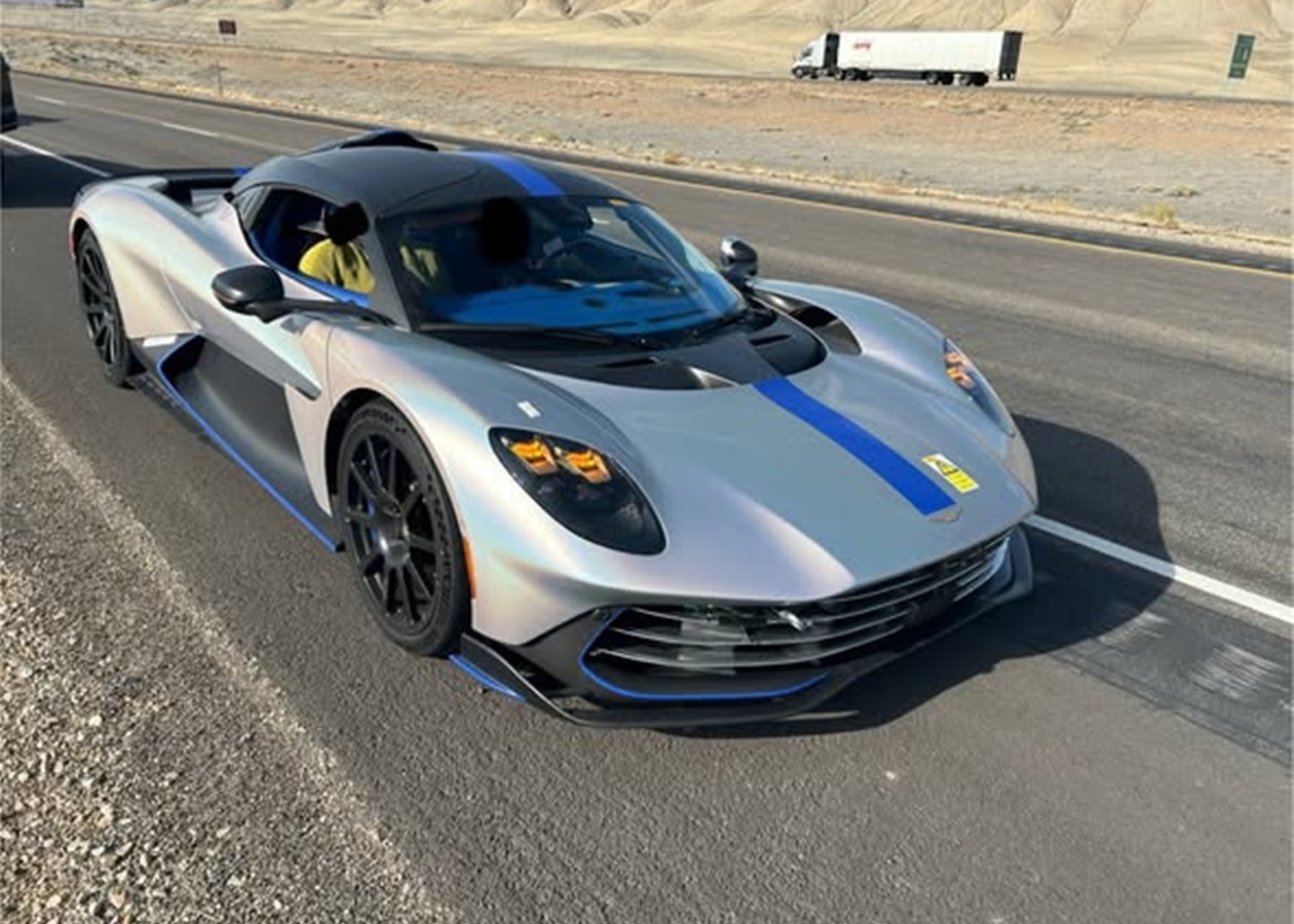 Прототип гіперкара Aston Martin Valhalla зупинили за небезпечне керування