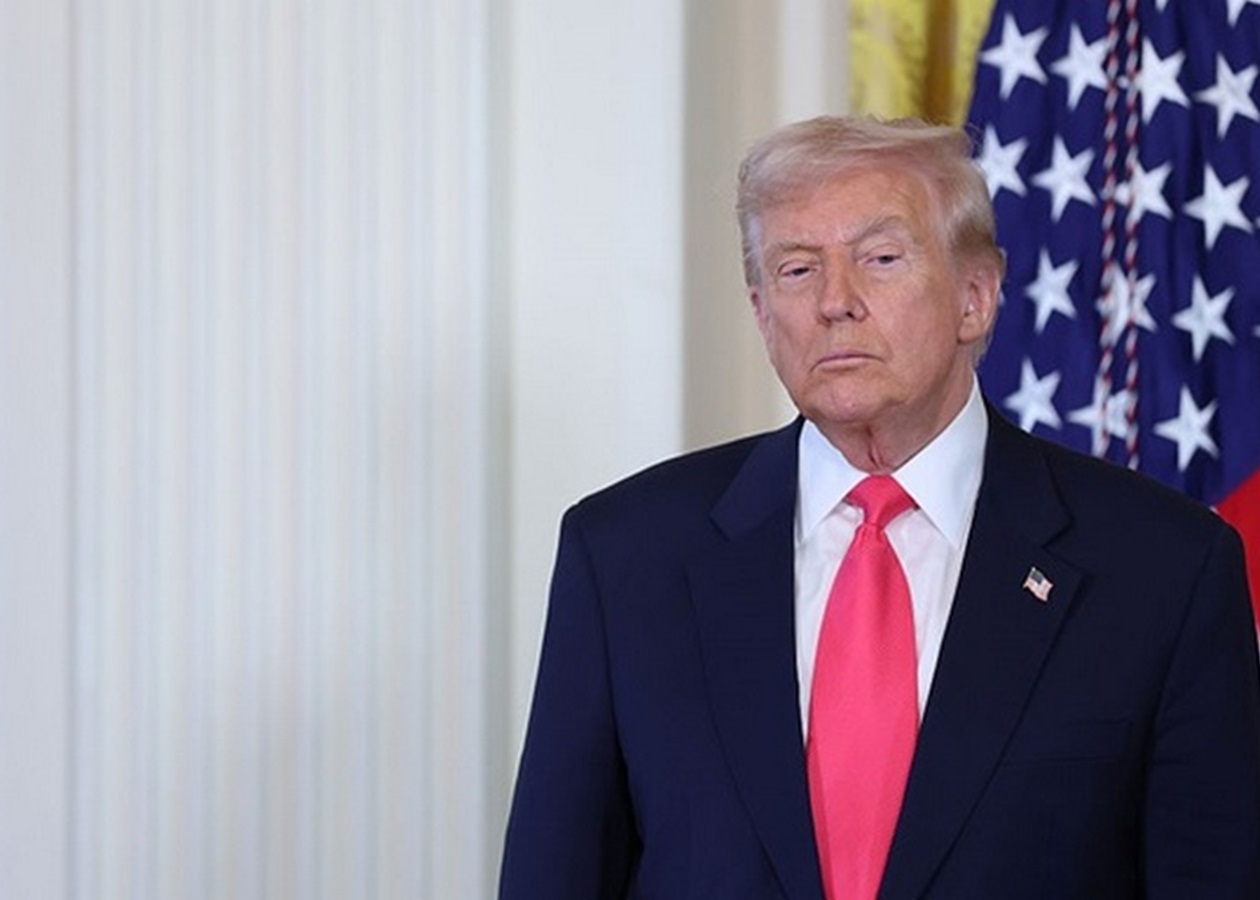 Трамп повідомив про закриття неба над Венесуелою