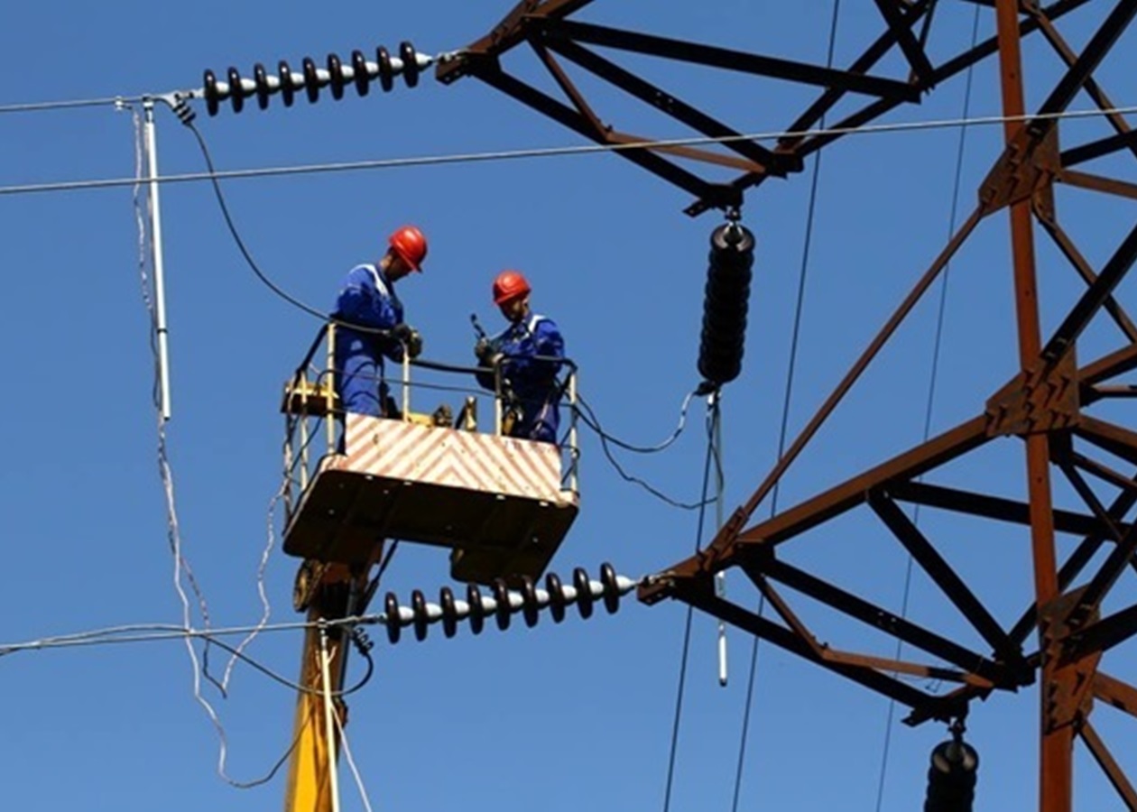 Удари по енергетиці: у трьох областях відключення