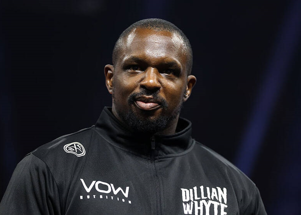 Вайт розповів, чому Усик не став захищати титул WBO