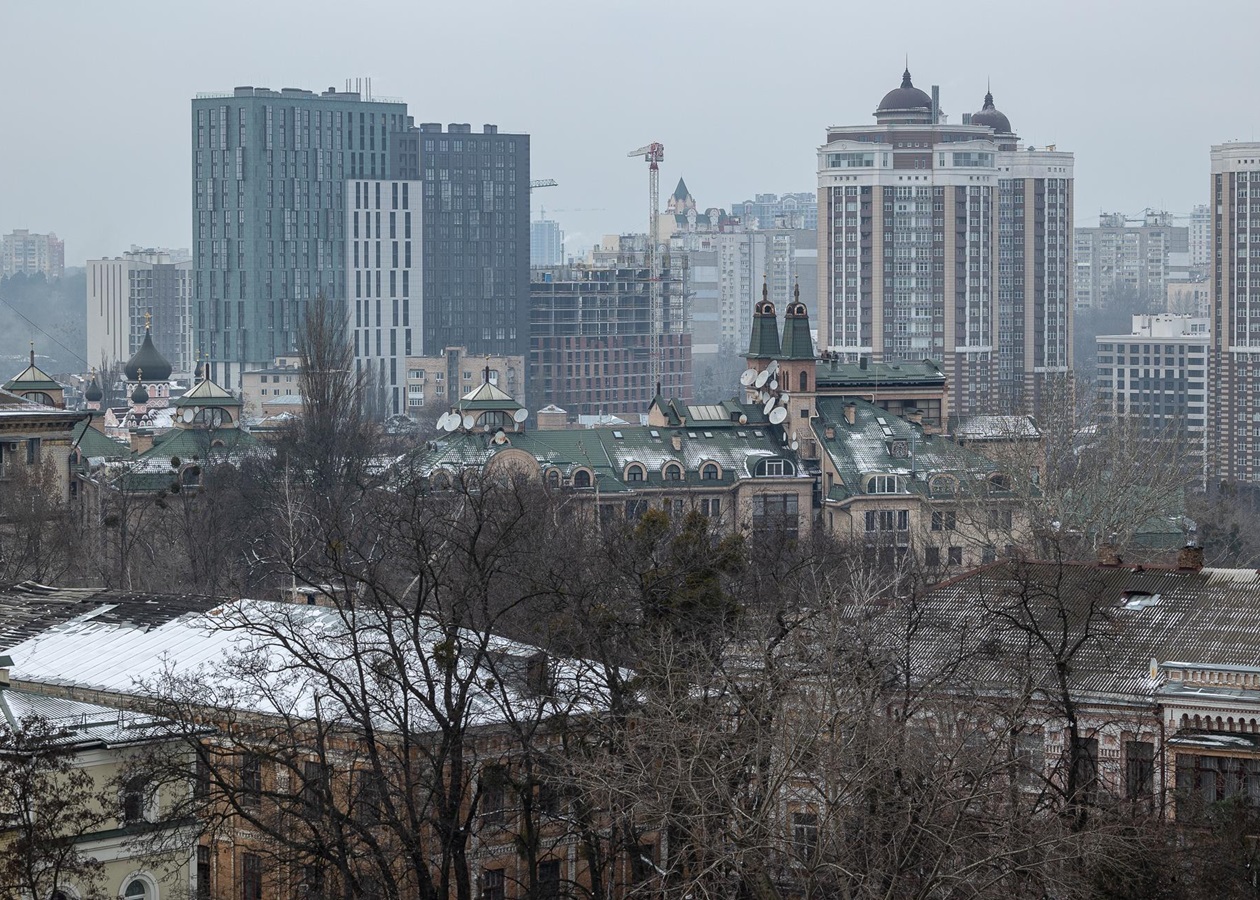 У Києві і чотирьох областях аварійні відключення