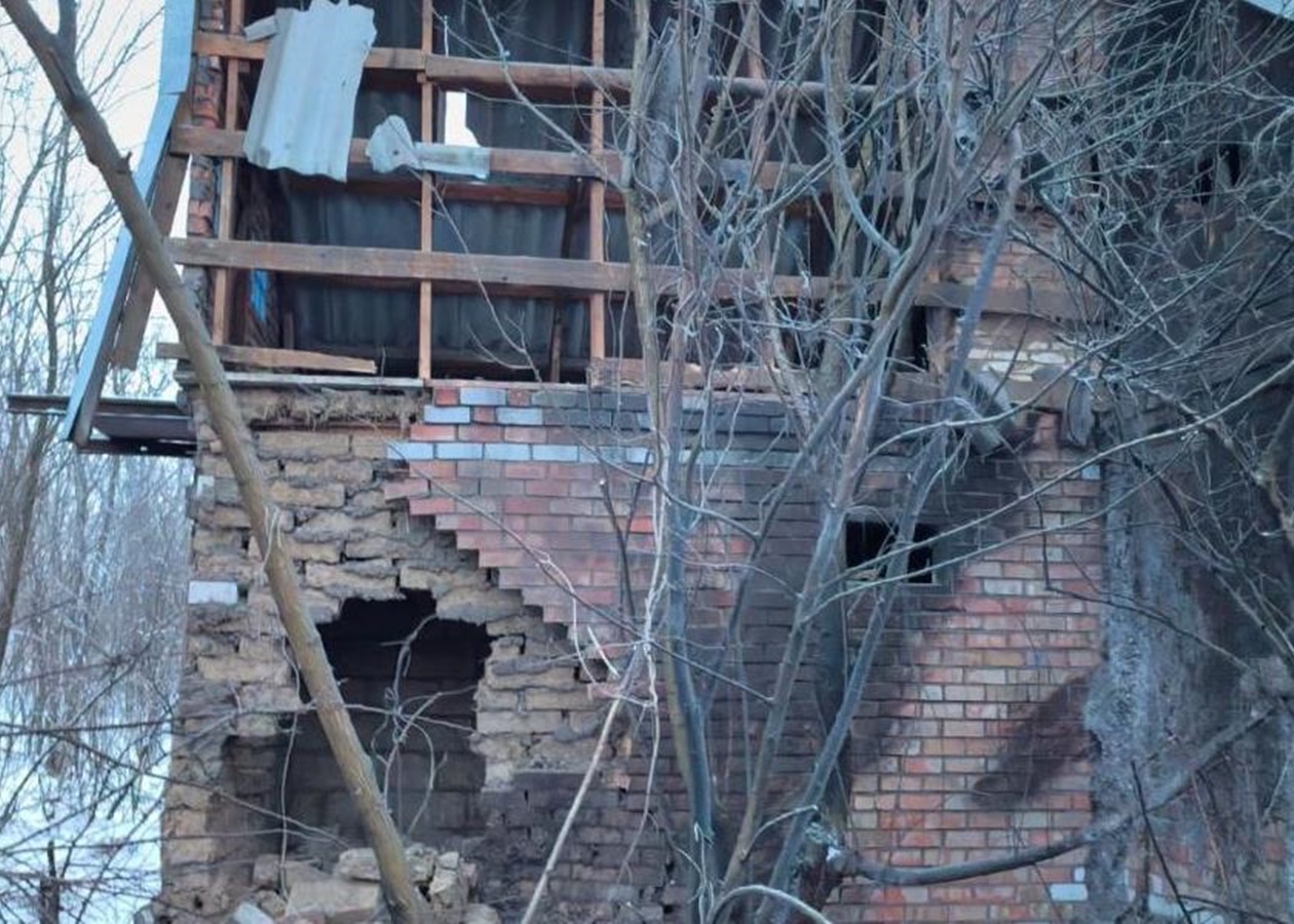 РФ вдарила по Дніпропетровщині, пошкоджено підприємства і будинки